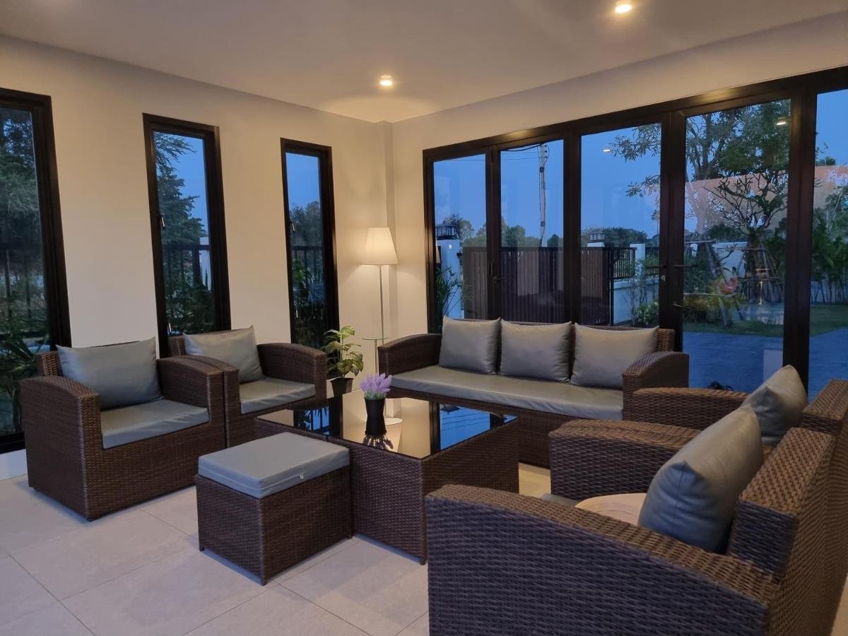 Baan Dalah Pool Villa Buriram Exterior photo